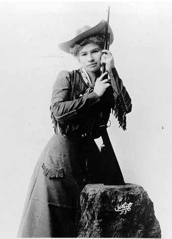 oakley.jpg (16712 bytes)