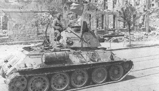t34sevastopol.jpg (91647 bytes)